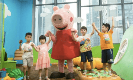 China’s First Peppa Pig Play Café Opens in Hangzhou Binjiang Yintai Shopping Center 