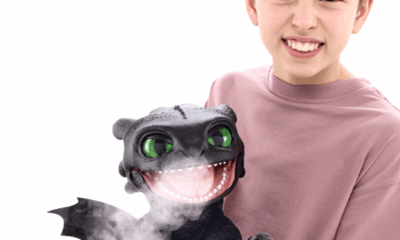 How to Train Your Dragon Roars into Retail